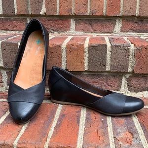 BareTraps Neyda classic shoes